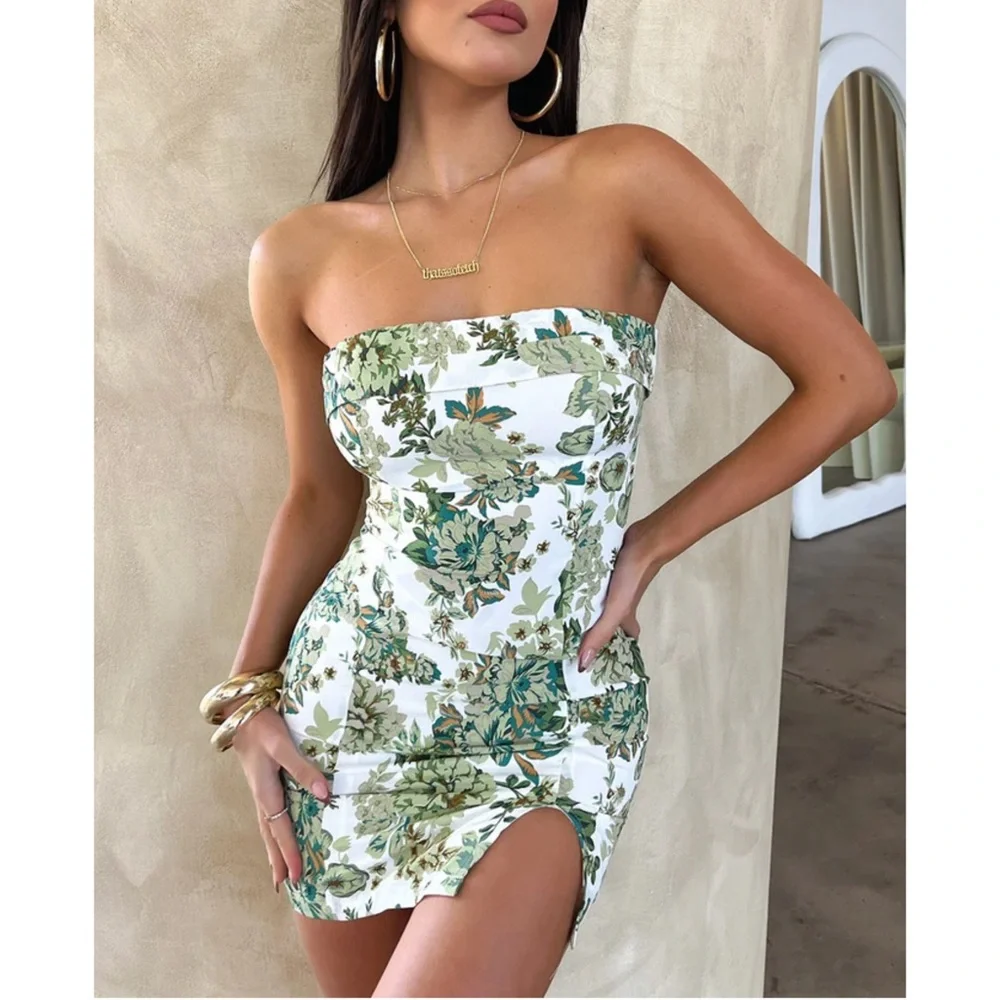 THATSSOFETCH Charms Floral Mini Dress - Picture 2 of 9